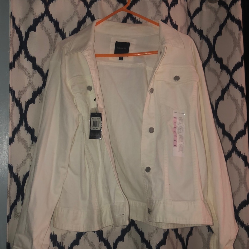 The limited Jean like white jacket